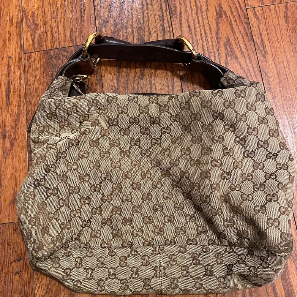 Gucci purse